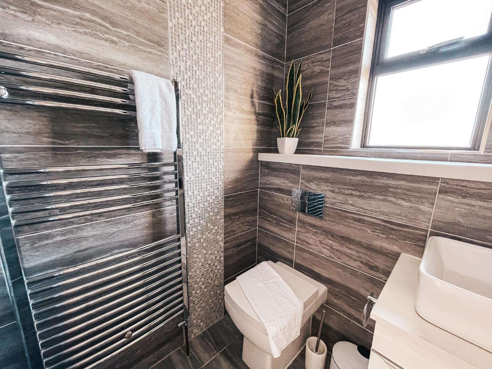Ty Fry Gardens Villa Кардиф Екстериор снимка